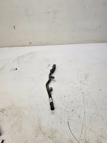 PRZEWÓD WODY AUDI A3 Q3 VW 2.0 TFSI 06Q121085D