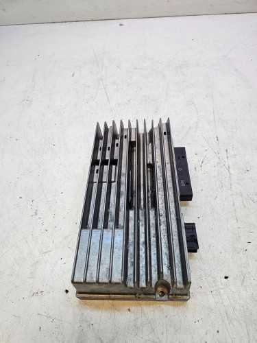WZMACNIACZ BANG OLUFSEN AUDI A4 A5 Q5 8T0035223AJ