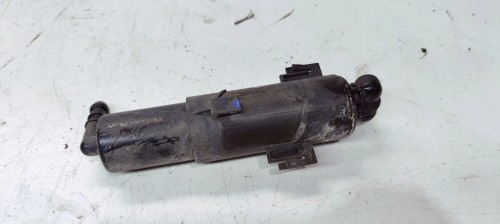 SPRYSKIWACZ REFLEKTORA LEWY AUDI A5 8T 8T0955101