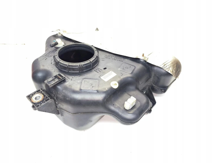 ZBIORNIK BAK PŁYNU ADBLUE AUDI Q5 8R LIFT 3.0 TDI 8R0131877