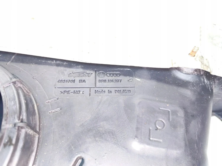 ZBIORNIK BAK PŁYNU ADBLUE AUDI Q5 8R LIFT 3.0 TDI 8R0131877