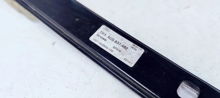 MECHANIZM SZYBY PRAWY PRZÓD AUDI Q3 8U0837462
