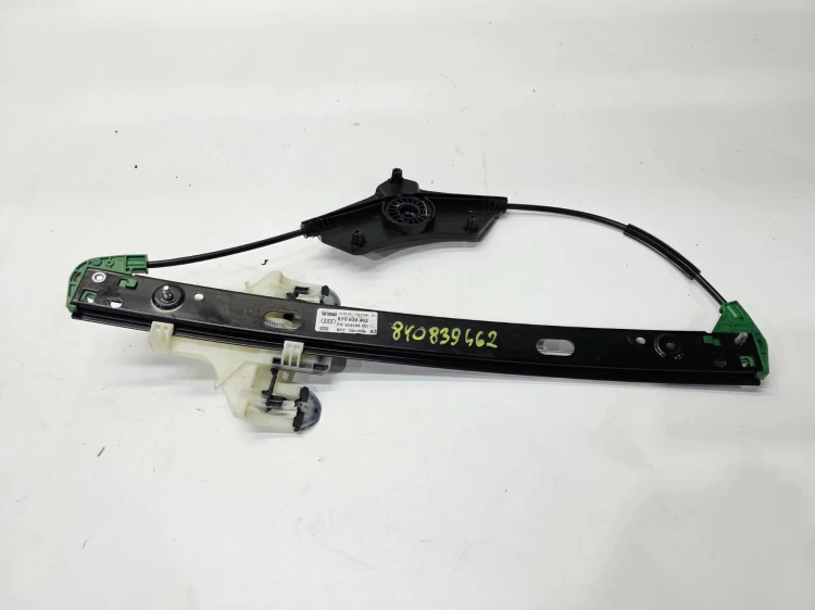 MECHANIZM PODNOSZENIA SZYBY PRAWY TYŁ AUDI A3 8Y SPORTBACK 8Y0839462