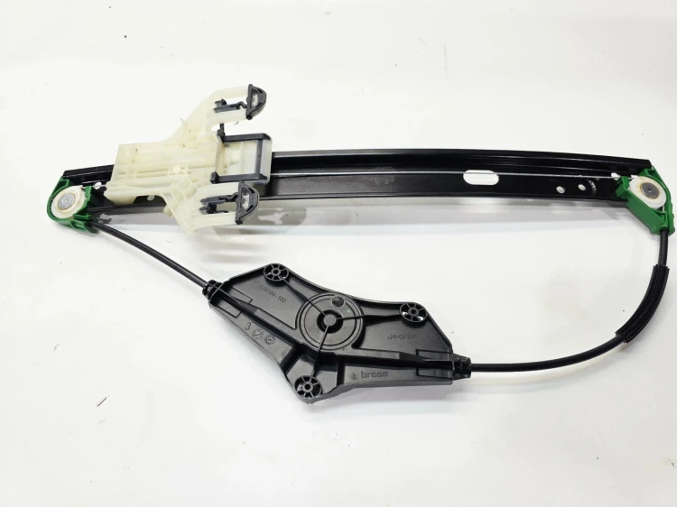 MECHANIZM PODNOSZENIA SZYBY PRAWY TYŁ AUDI A3 8Y SPORTBACK 8Y0839462