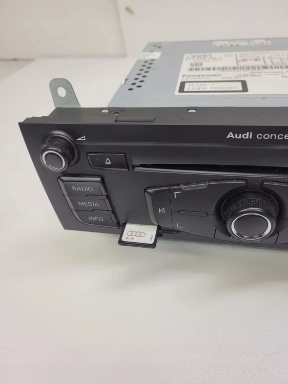 RADIO ZMIENIARKA CD AUDI A4 B8 A5 Q5 8T2035186P