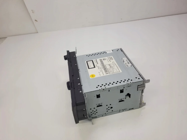 RADIO ZMIENIARKA CD AUDI A4 B8 A5 Q5 8T2035186P