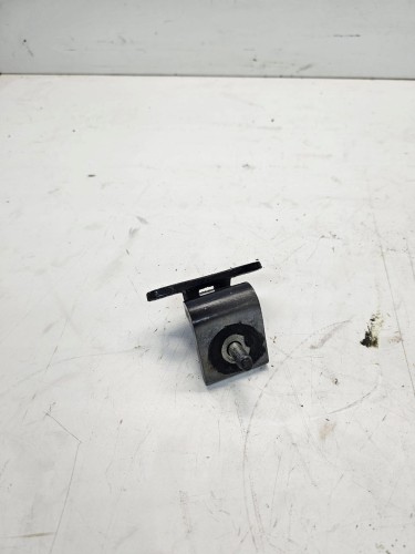 ZAWIAS KLAPY TYŁ LEWY AUDI Q3 8U 8U0827299
