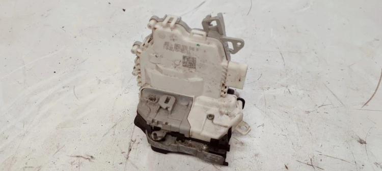 ZAMEK DRZWI PRAWY TYŁ AUDI A4 B8 A5 Q5 8K0839016H