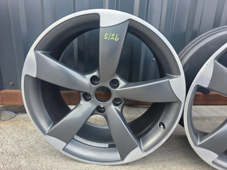 FELGA FELGI VW AUDI A4 A5 A6 5.5J R19 ET43 8K0601025AR 5/26 DO REGENERACJI