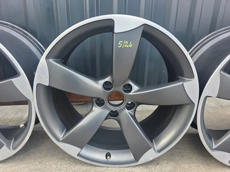 FELGA FELGI VW AUDI A4 A5 A6 5.5J R19 ET43 8K0601025AR 5/26 DO REGENERACJI