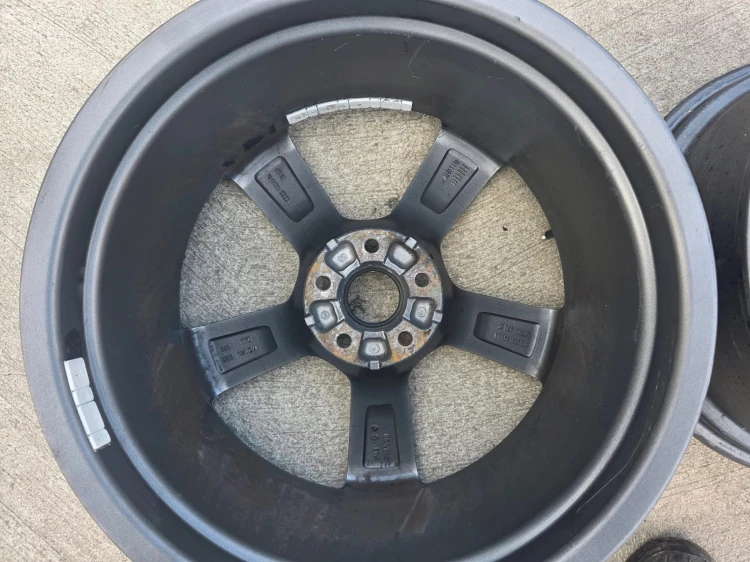 FELGA FELGI VW AUDI A4 A5 A6 5.5J R19 ET43 8K0601025AR 5/26 DO REGENERACJI