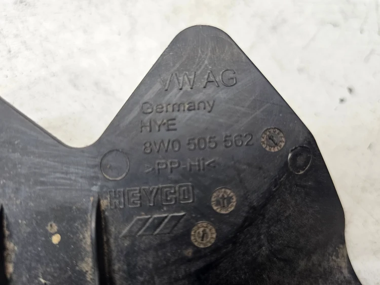 OSŁONA WAHACZA PRAWY TYŁ AUDI A5 F5 8W SPORTBACK 8W0505562B