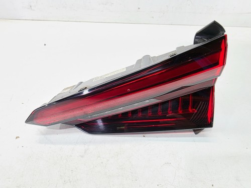 LAMPA PRAWY TYŁ LED W KLAPĘ AUDI A5 8F SPORTBACK 8W6945094H
