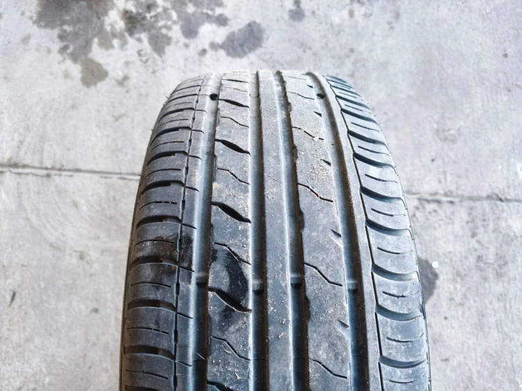 OPONA LATO ROYAL BLACK ROYAL PERFORMANCE 255/45R20 105W 09/22 6MM