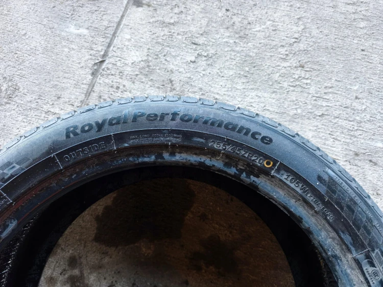 OPONA LATO ROYAL BLACK ROYAL PERFORMANCE 255/45R20 105W 09/22 6MM