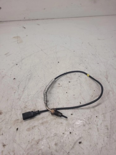 CZUJNIK TEMPERATURY SPALIN AUDI VW 04L906088AR