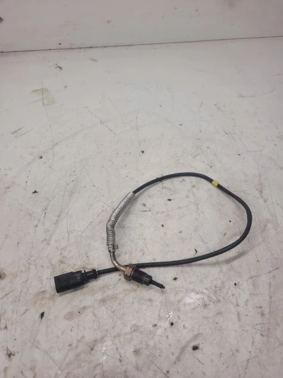 CZUJNIK TEMPERATURY SPALIN AUDI VW 04L906088AR