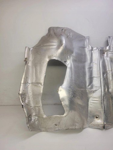 OSŁONA TERMICZNA TUNELU AUDI A4 B9 A5 8W0803979F