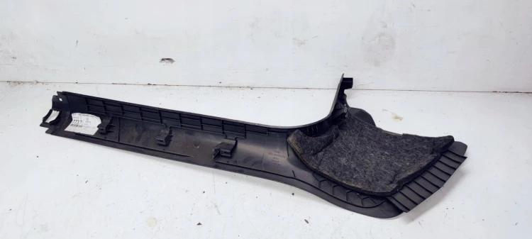 OSŁONA PROGU PRAWA AUDI A6 C7 4G1867272 EUROPA