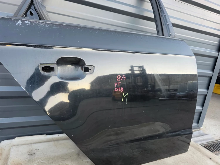 DRZWI PRAWY TYŁ AUDI A3 8V 8V4 SPORTBACK LY9B 2011-2018 !!! *3*