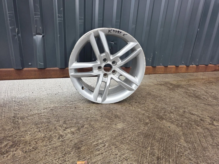 FELGA ALUMNIOWA VW SKODA SEAT AUDI A1 5X100 7.5J R17 ET36 8X0601025K K*48*
