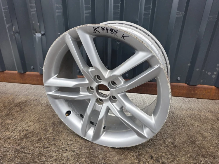 FELGA ALUMNIOWA VW SKODA SEAT AUDI A1 5X100 7.5J R17 ET36 8X0601025K K*48*