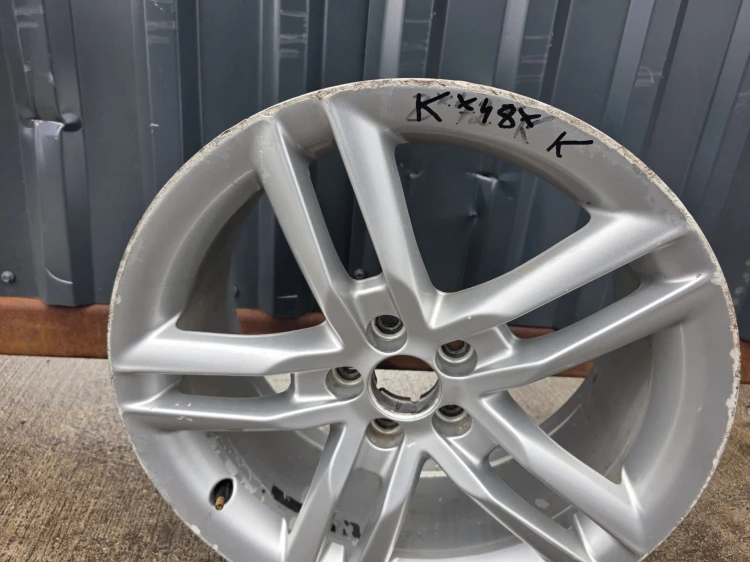 FELGA ALUMNIOWA VW SKODA SEAT AUDI A1 5X100 7.5J R17 ET36 8X0601025K K*48*