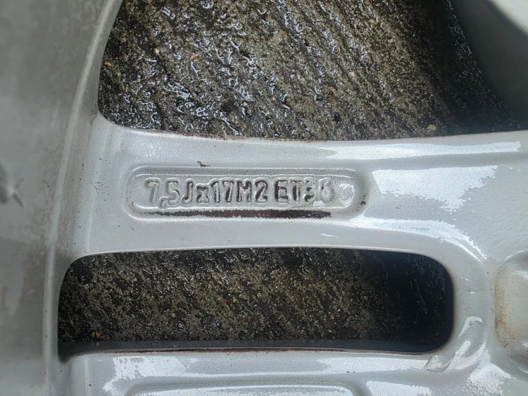 FELGA ALUMNIOWA VW SKODA SEAT AUDI A1 5X100 7.5J R17 ET36 8X0601025K K*48*