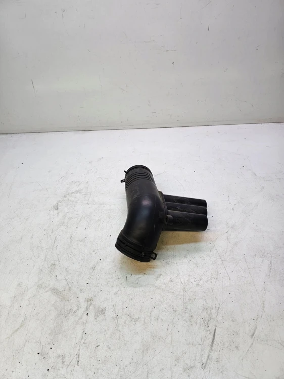 WLOT DOLOT POWIETRZA AUDI A3 8V VW SEAT SKODA 04E129651C