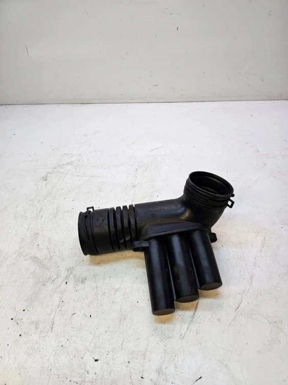 WLOT DOLOT POWIETRZA AUDI A3 8V VW SEAT SKODA 04E129651C