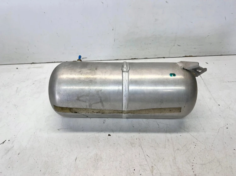 ZBIORNIK POWIETRZA ZAWIESZENIA AUDI Q7 4L 7L8616202A