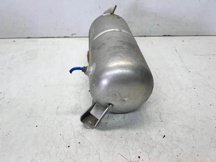ZBIORNIK POWIETRZA ZAWIESZENIA AUDI Q7 4L 7L8616202A