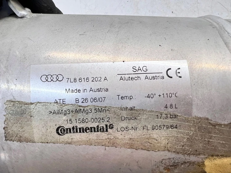 ZBIORNIK POWIETRZA ZAWIESZENIA AUDI Q7 4L 7L8616202A