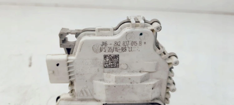 ZAMEK DRZWI LEWY PRZÓD AUDI A3 8V 8X2837015B 6 PIN