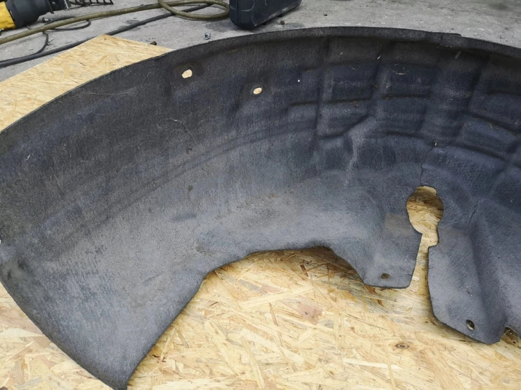 NADKOLE LEWY TYŁ AUDI A4 B8 8K0810171B MATERIAŁ