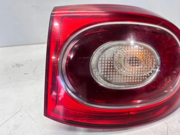 LAMPA PRAWY TYŁ Z BŁOTNIKA VW TIGUAN 5N0945096F