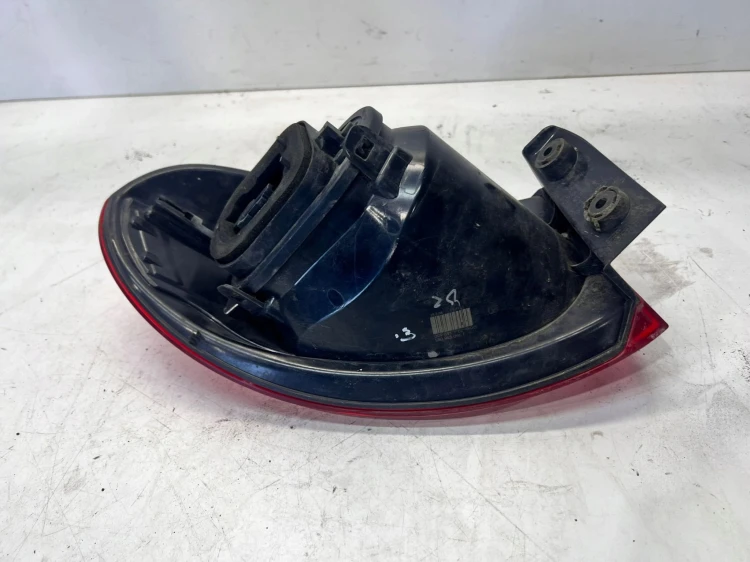LAMPA PRAWY TYŁ Z BŁOTNIKA VW TIGUAN 5N0945096F