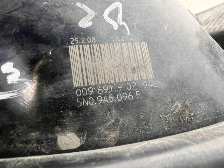 LAMPA PRAWY TYŁ Z BŁOTNIKA VW TIGUAN 5N0945096F