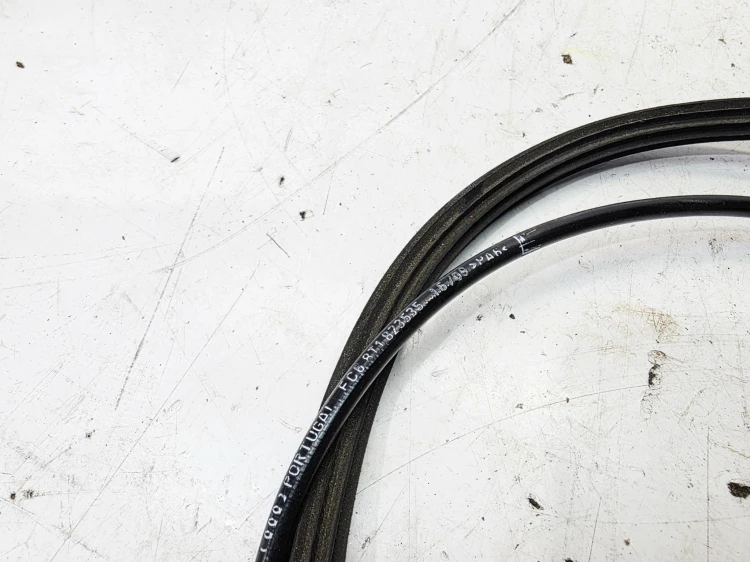 LINKA OTWIERANIA MASKI AUDI A4 B8 A5 8T 8T1823535
