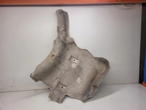 OSŁONA TERMICZNA PODŁOGI AUDI A8 D3 4E0825711D