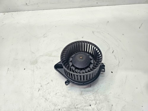 WENTYLATOR DMUCHAWY AUDI A4 B6 B7 8E1820021E EUROPA