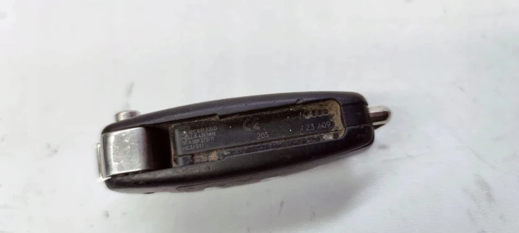 KLUCZYK PILOT SCYZORYK AUDI A3 8P 8P0837220D *42*