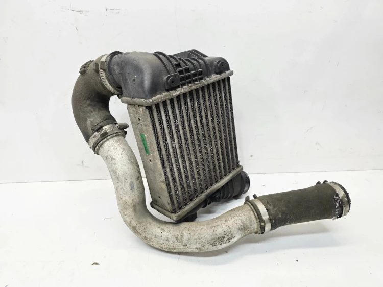CHŁODNICA POWIETRZA INTERCOOLER PRAWY AUDI A6 C6 4F0145686M 4F0145806AF