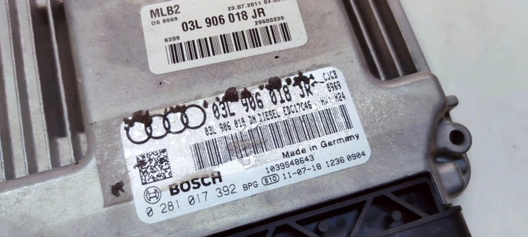 KOMPUTER STEROWNIK SILNIKA AUDI A4 B8 A5 8T 2.0 TDI 03L906018JR