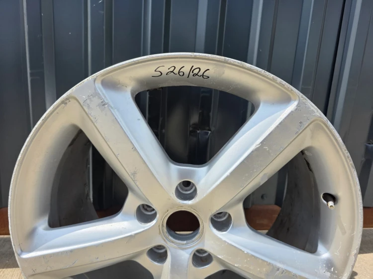 FELGA ALUMINIOWA AUDI VW SEAT SKODA 9.0J R20 ET60 4L0601025H S26/26