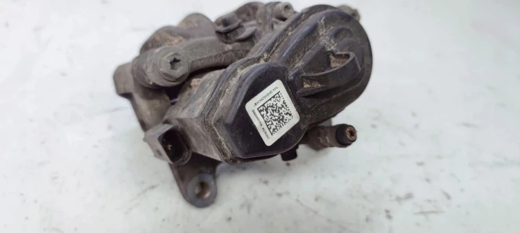 ZACISK HAMULCOWY LEWY TYŁ AUDI A4 B9 A5 8W0405BA
