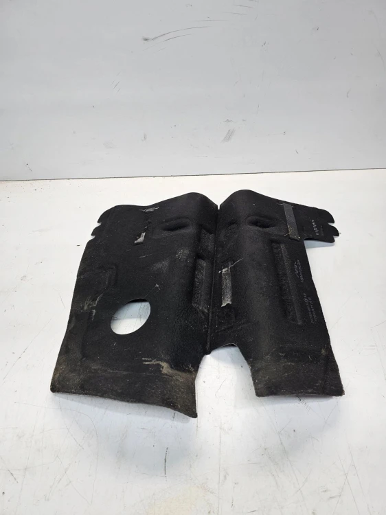 WYGŁUSZENIE SILNIKA AUDI A3 8V VW 5Q0825469A