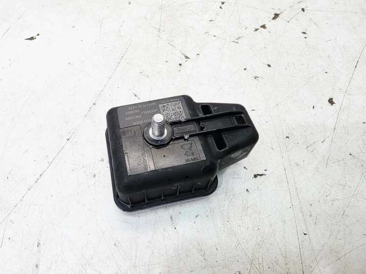 KLAKSON SYGNAŁ ALARMU AUDI A3 8Y A4 B9 A5 A6 5Q0951605B