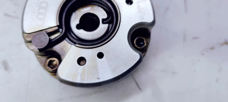WARIATOR WYDECHOWY AUDI A4 A6 3.2 FSI 06E109084G