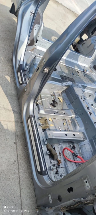 ĆWIARTKA PRÓG BOK PRAWA STRONA AUDI Q5 8R LY7G